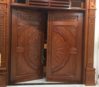 Cửa gỗ 010