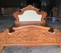 Giường tân cổ điển 1m8 gõ Nam Phi