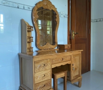 Bàn trang điểm gõ 001