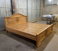 GIƯỜNG GÕ 1M6 ( SƠN MÀU GÕ TỰ NHIÊN)