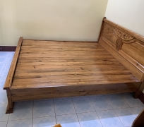 Giường Gỗ Tràm Bông Vàng Thang Dạt 1m8
