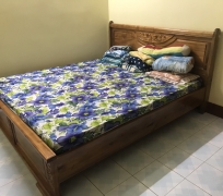 Giường Gỗ Tràm Bông Vàng Thang Dạt 1m8