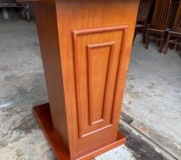 BỤC PHÁT BIỂU 002