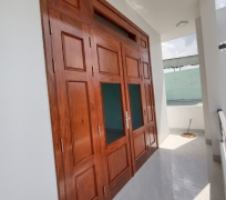 CỬA CHÍNH GỖ  LIM ( Hình chụp thật)