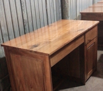 BÀN LÀM VIỆC TRÀM 1M2 ( Hình chụp thật tại xưởng)