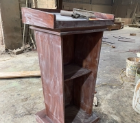 BỤC PHÁT BIỂU 005