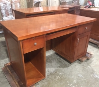 BÀN LÀM VIÊC VÁN GHÉP CAO SU 1M4 ( HÌNH CHỤP THẬT)