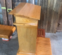 BỤC GIẢNG VÁN PHỦ SỒI