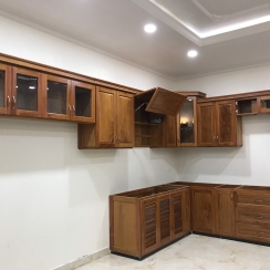 Kệ bếp gỗ gõ