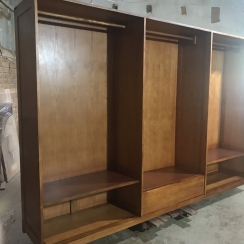 TỦ ÁO KHÔNG CÁNH 2 TẦNG 3M GỖ TRÀM BÔNG VÀNG  ( HÌNH CHỤP THẬT TẠI XƯỞNG)