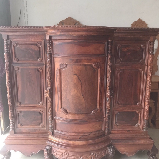 Tủ thờ bụng phệ gỗ Cẩm Lai