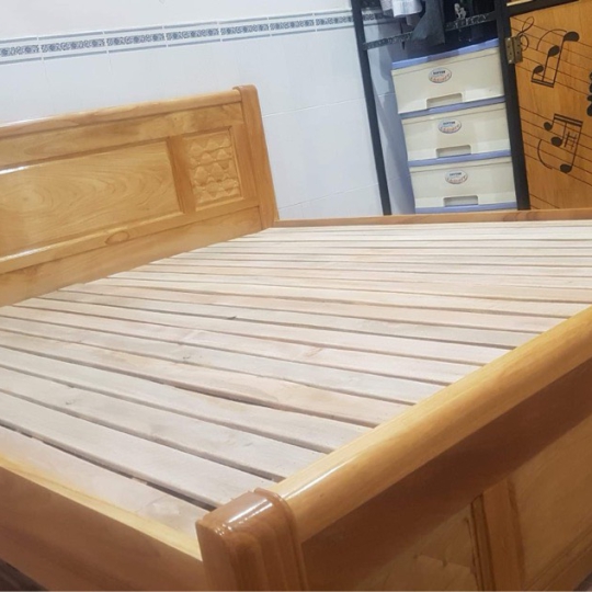 GIƯỜNG GÕ 1M6 (HÌNH CHỤP THẬT)