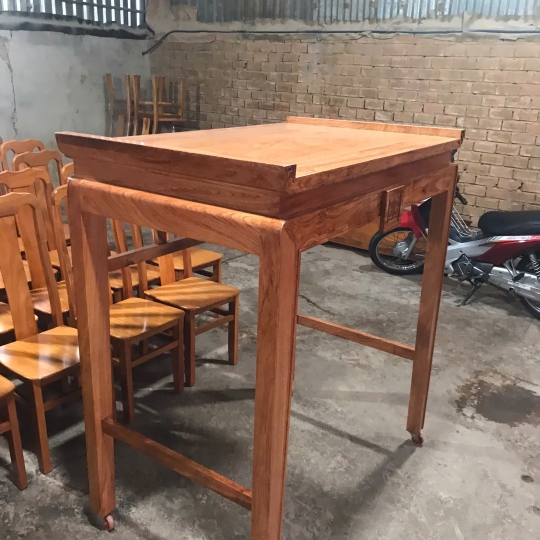 BÀN CÚNG GỖ HƯƠNG ĐÁ 1M27 ( HÌNH CHỤP THẬT TẠI XƯỞNG)