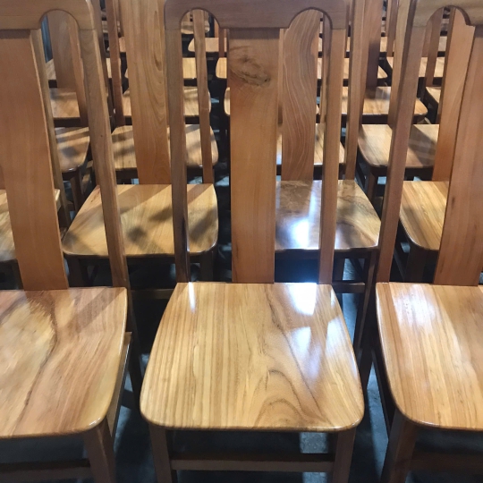 GHẾ HỘI TRƯỜNG GỖ CĂM XE MẶT GÕ ( HÌNH CHỤP TẠI XƯỞNG)