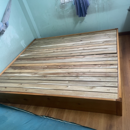 GIƯỜNG 4 VAI GỖ TRÀM BÔNG VÀNG 1M8